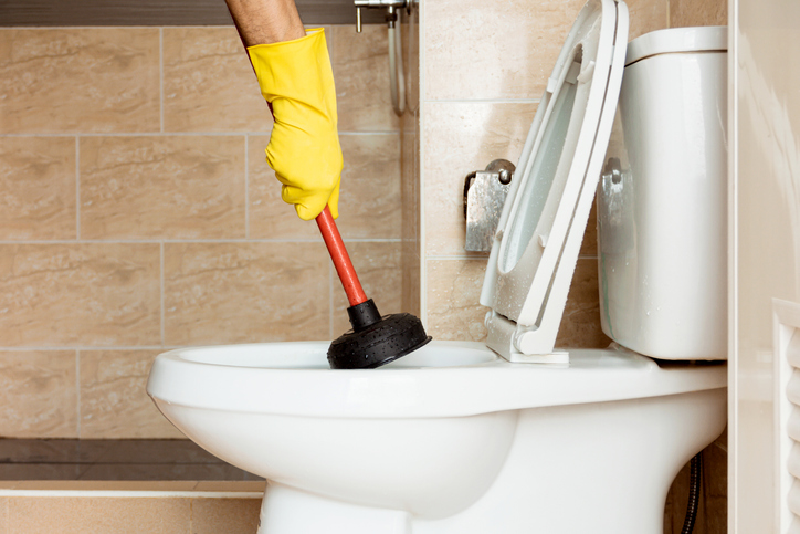Clogged Toilet | Leto Plumbing & Heating, Inc.